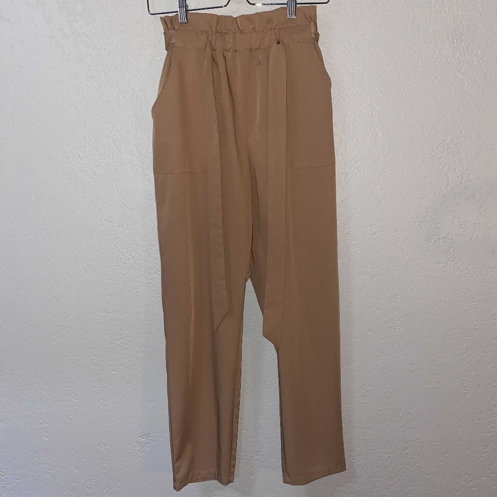 Medium High Rise Tan Pant Paperbag Waist Tapered Trendy Knit Fabric